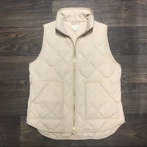 LAST CHANCE🔥NEW J. Crew Cream quilted vest